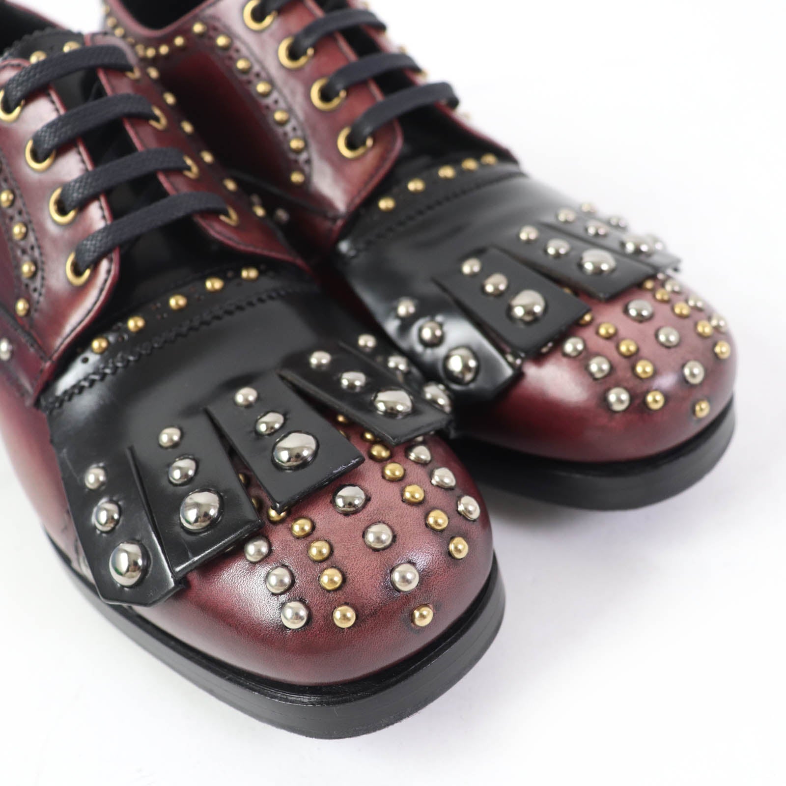 Prada Leather Lace-up Shoes 1E150H