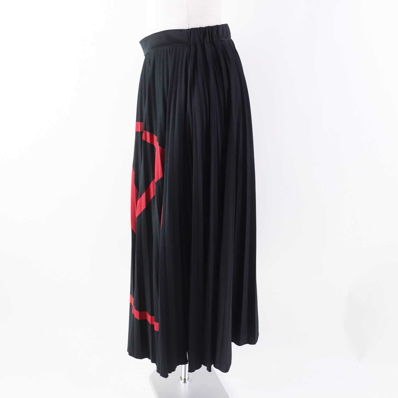 Valentino V Logo Pleated Skirt Black M