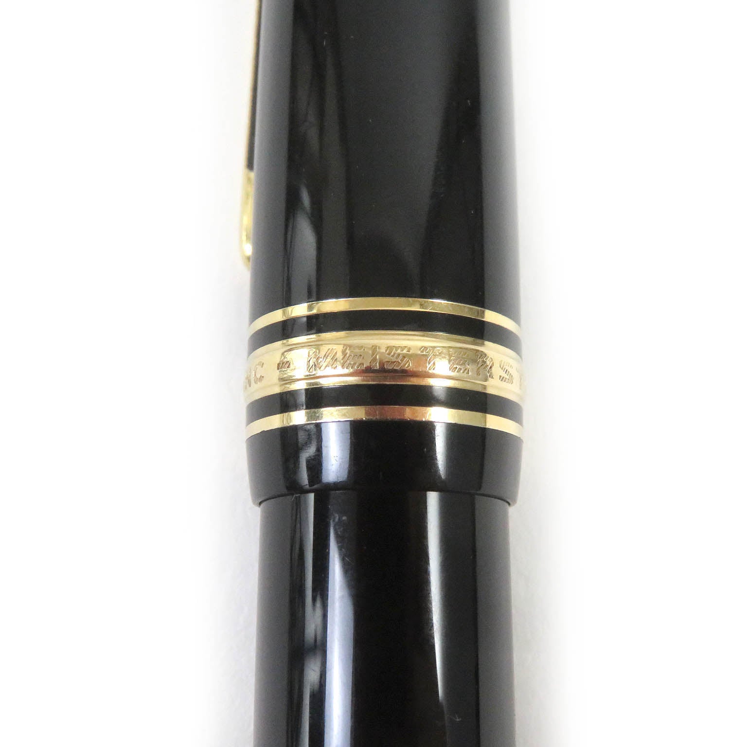 Montblanc Meisterstuck 149 Fountain Pen Black Gold