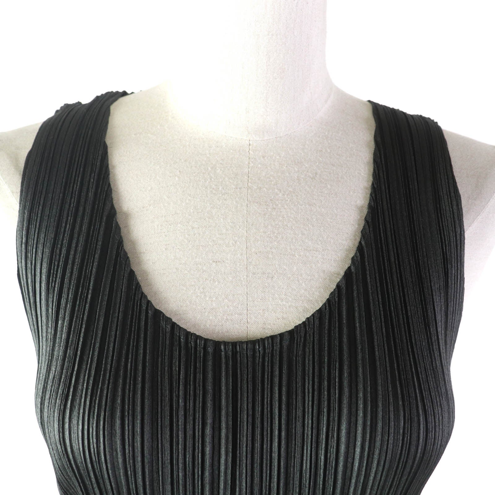 PLEATS PLEASE U-neck Sleeveless Top Dark Gray