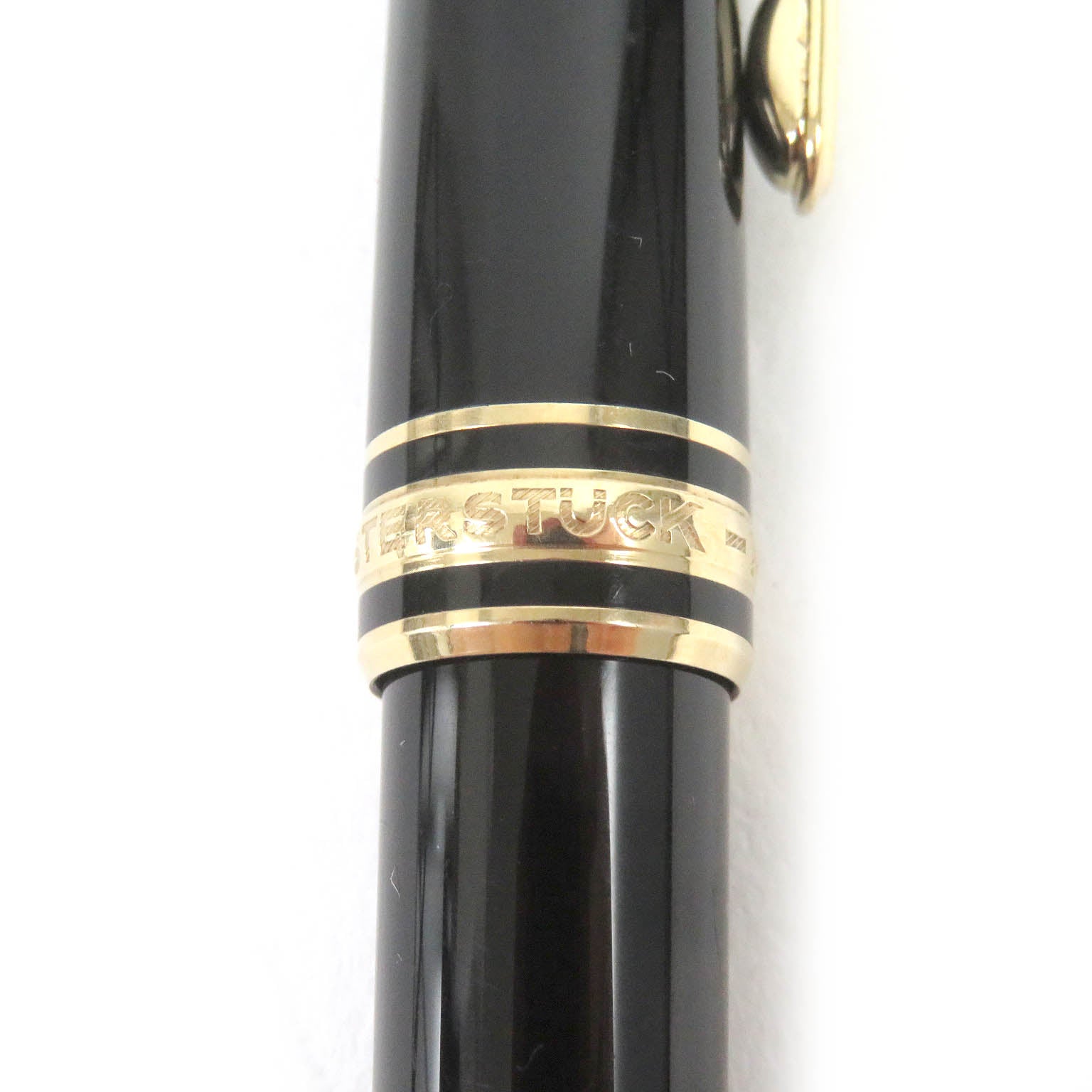 Montblanc Meisterstuck Classic Ballpoint Pen