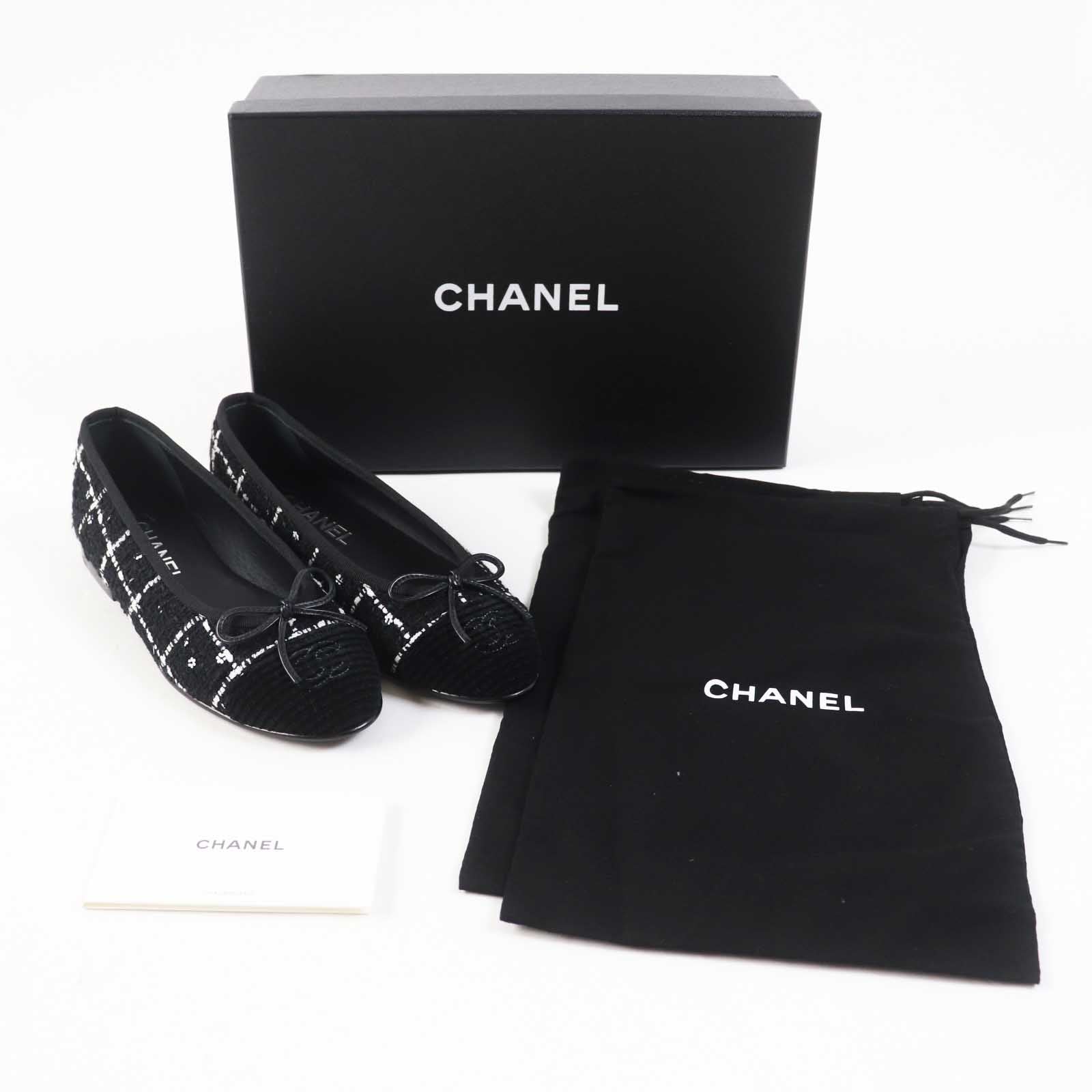 Chanel Tweed COCO Mark Ribbon Pumps Black White