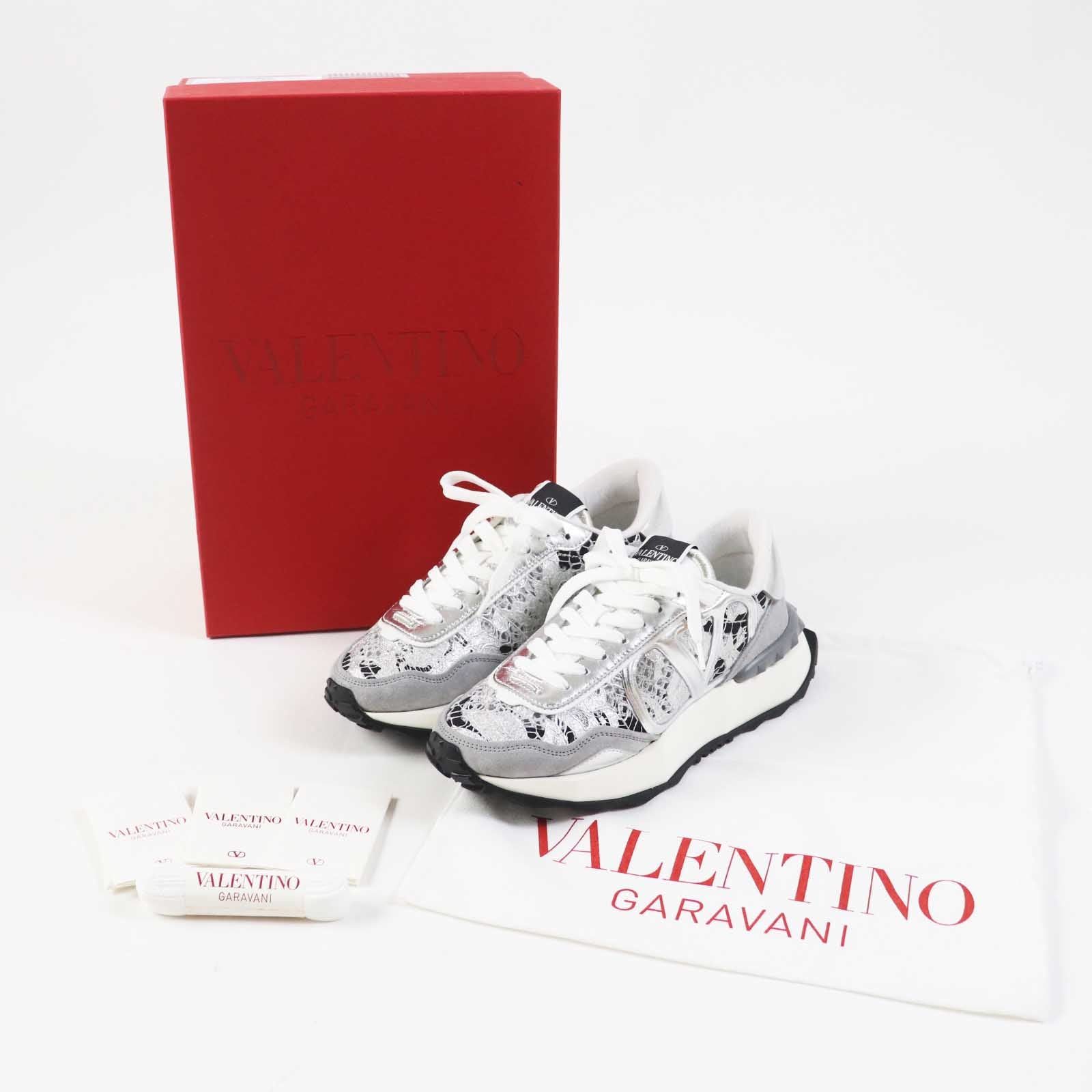 Valentino VLogo LACERUNNER Leather Sneakers