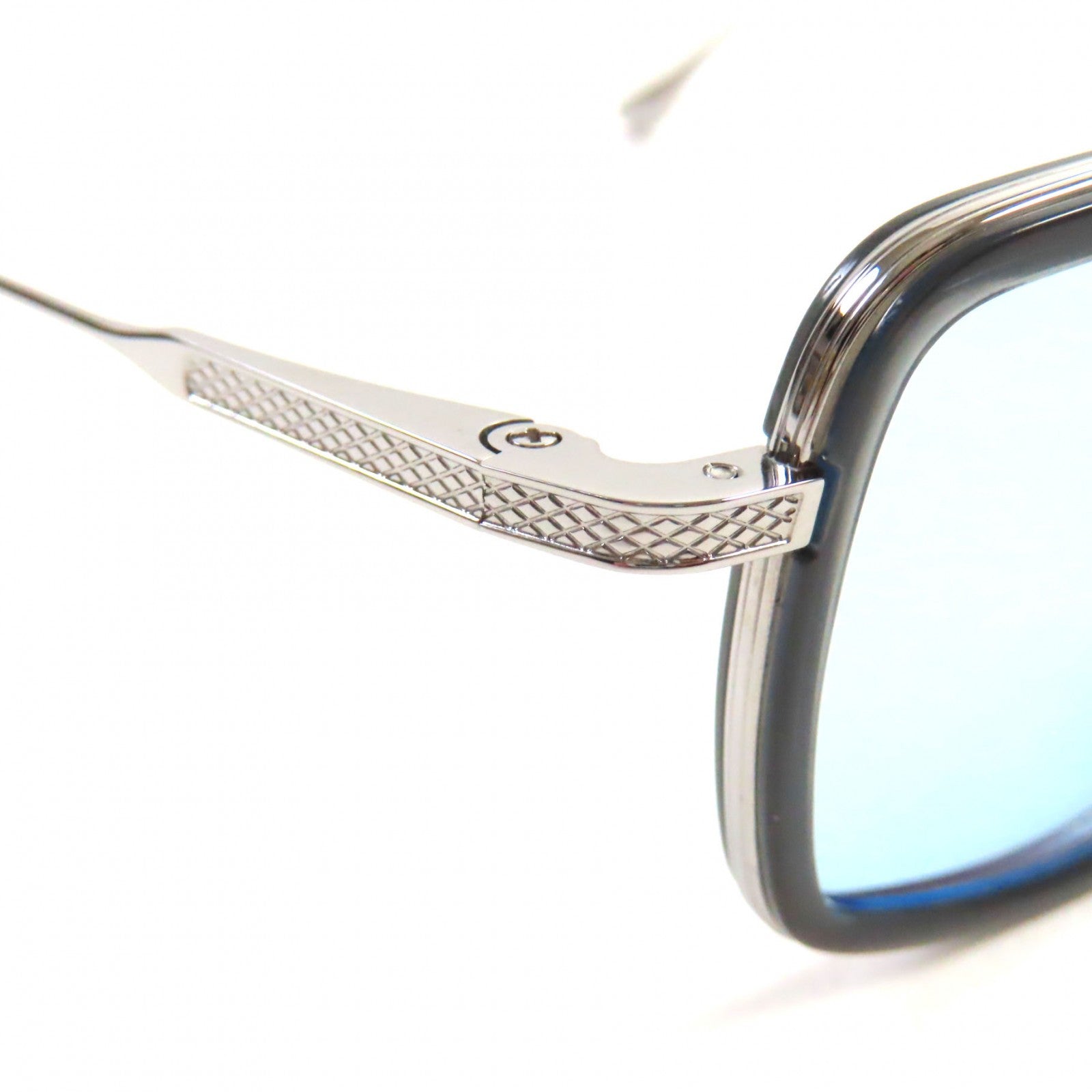 DITA FLIGHT-EIGHT Two-Bridge Sunglasses Silver