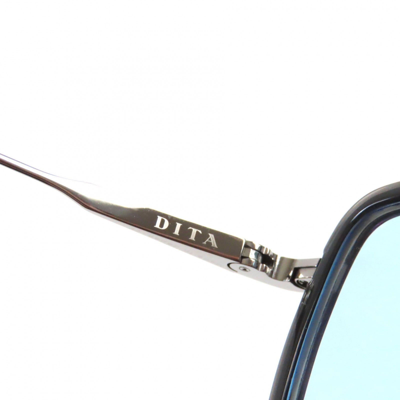 DITA FLIGHT-EIGHT Two-Bridge Sunglasses Silver