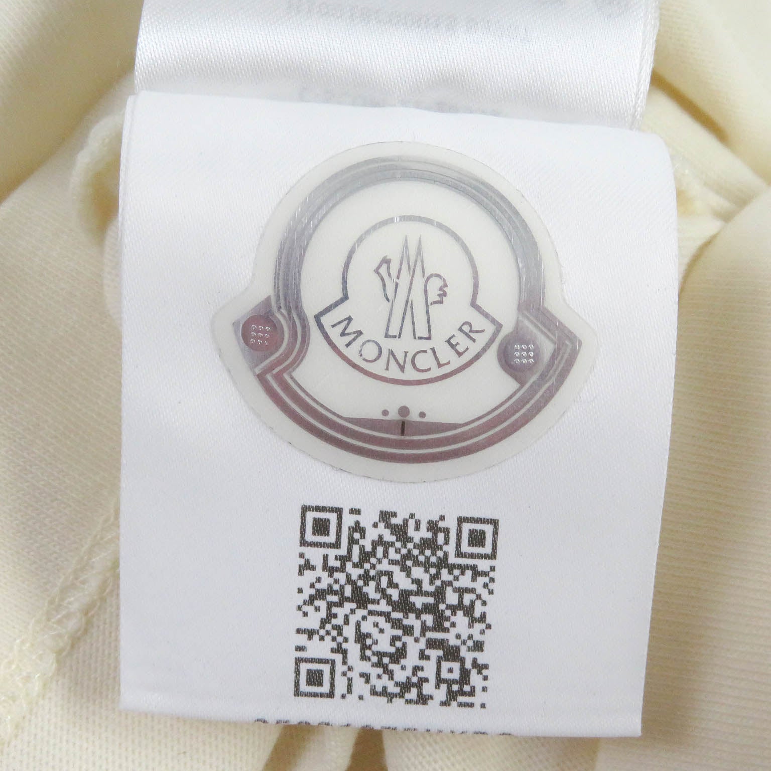 Moncler Logo Print Crew Neck T-Shirt Ivory L