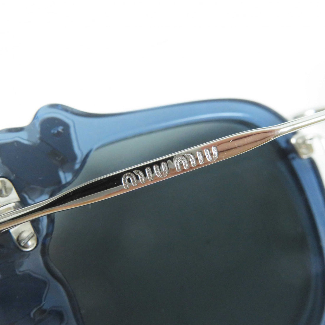 Miu Miu SMU03S Oval Frame Sunglasses Navy