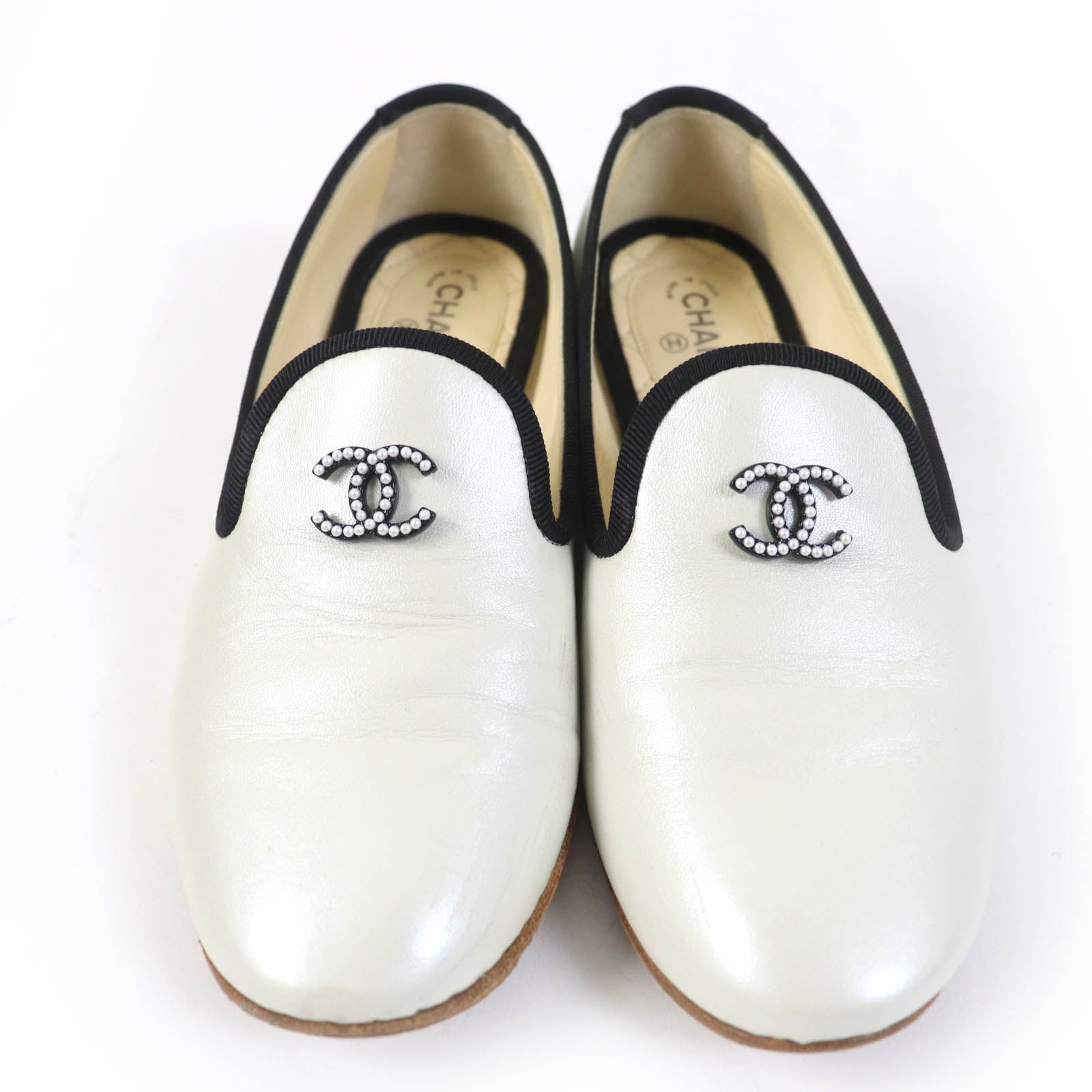 Chanel COCO Mark Leather Shoes White Black 35