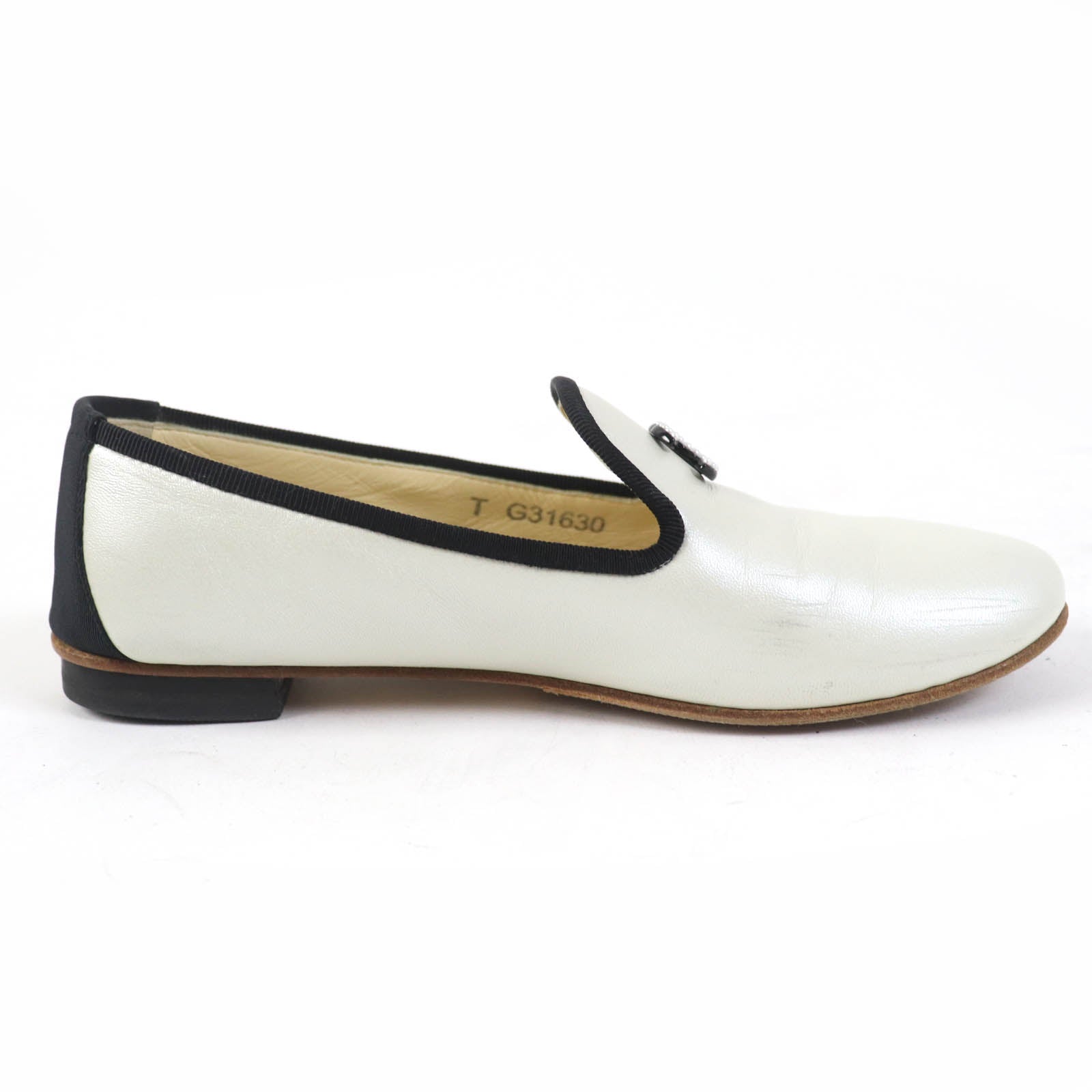 Chanel COCO Mark Leather Shoes White Black 35