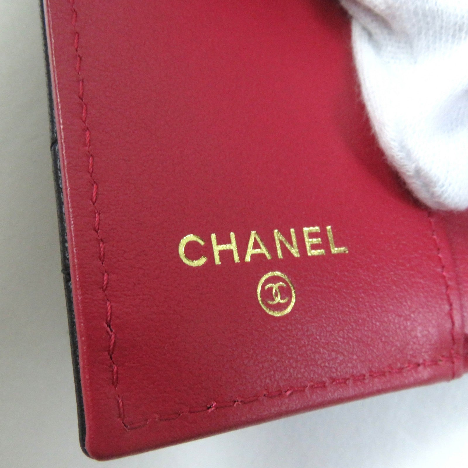 Chanel 19 Small Flap Wallet Lambskin Black