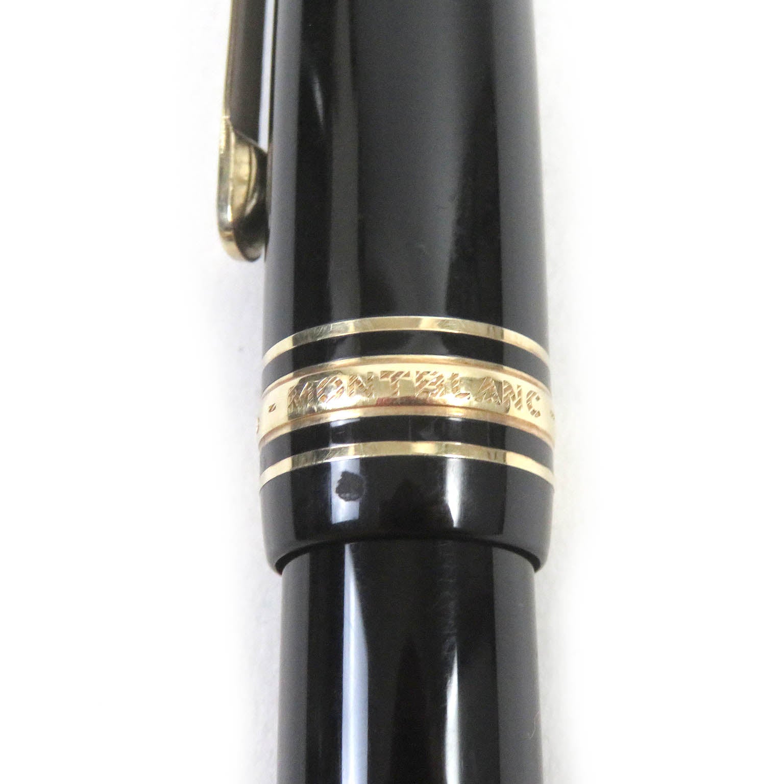 Montblanc Meisterstuck No.146 Fountain Pen Black Gold