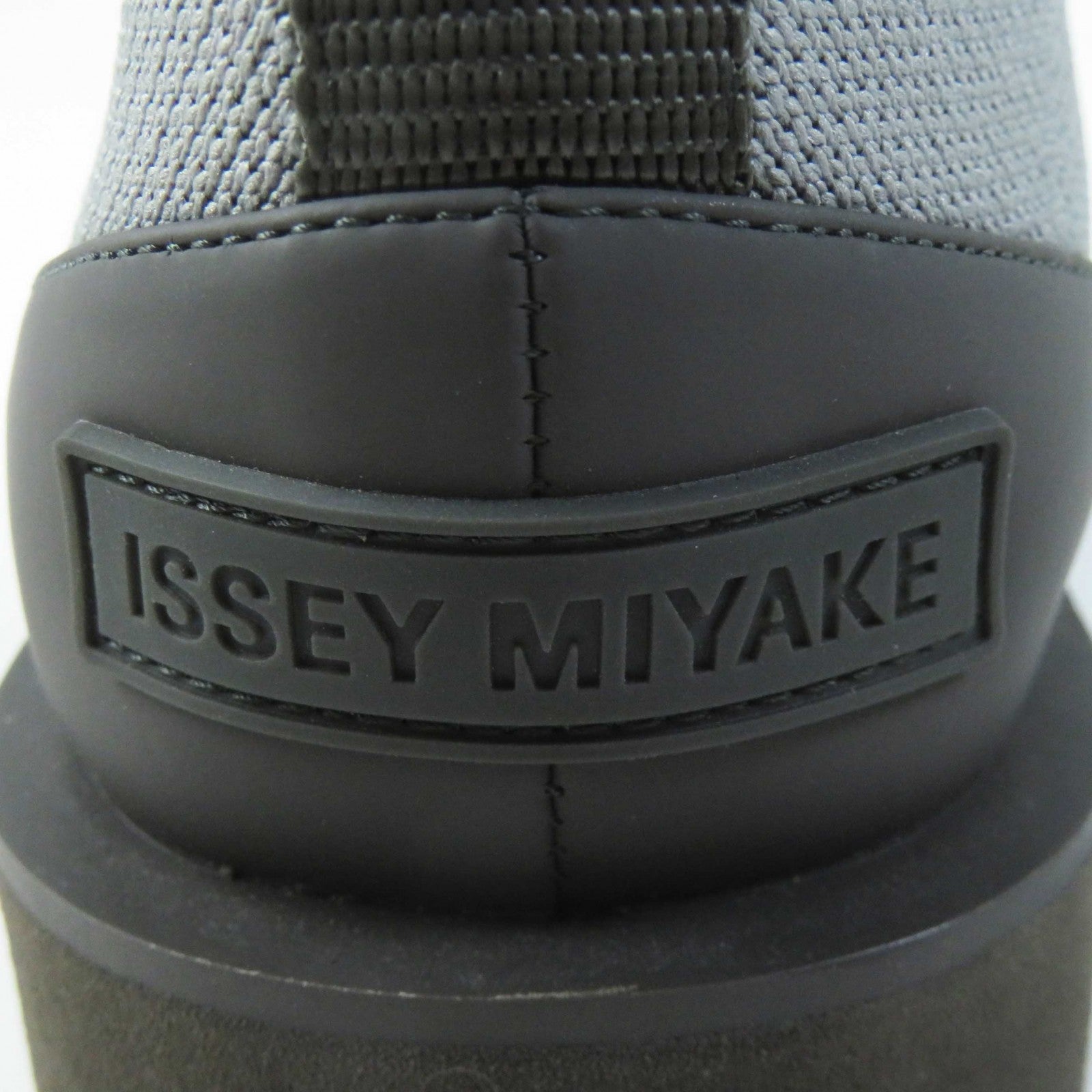 Issey Miyake BOUNCE FIT4 Short Boot Gray 36