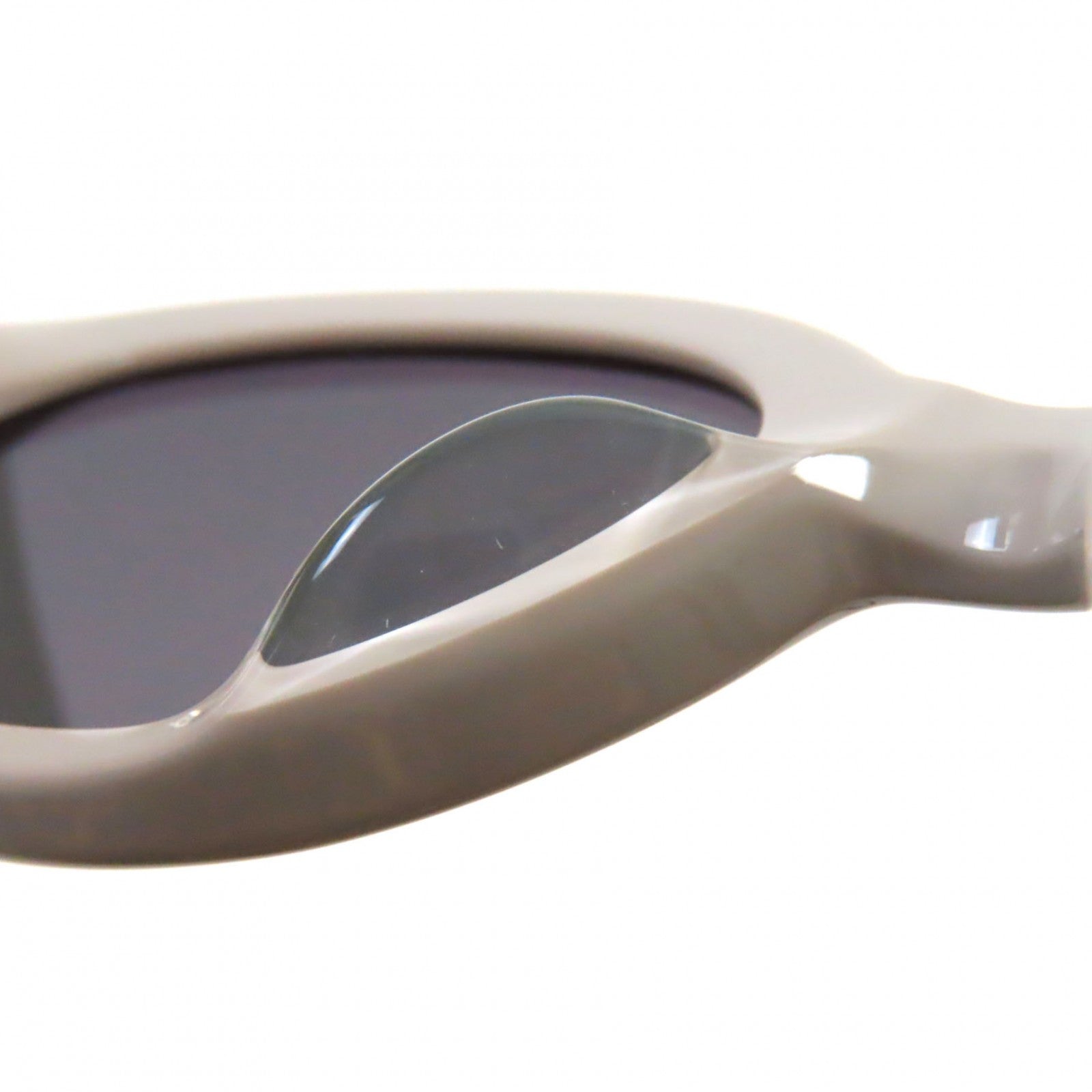 MAISON MARGIELA MM107 Oval Sunglasses Gray