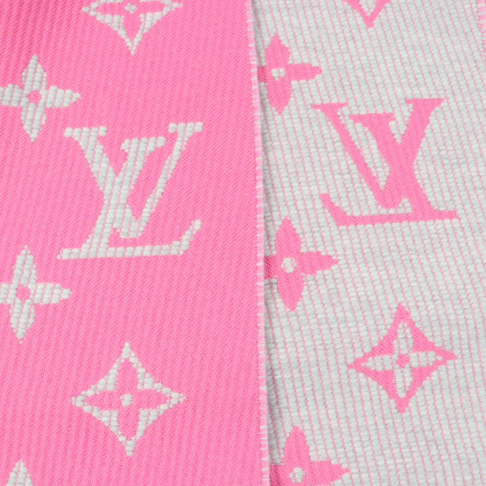 Louis Vuitton Echarpe Daily LV Monogram Scarf