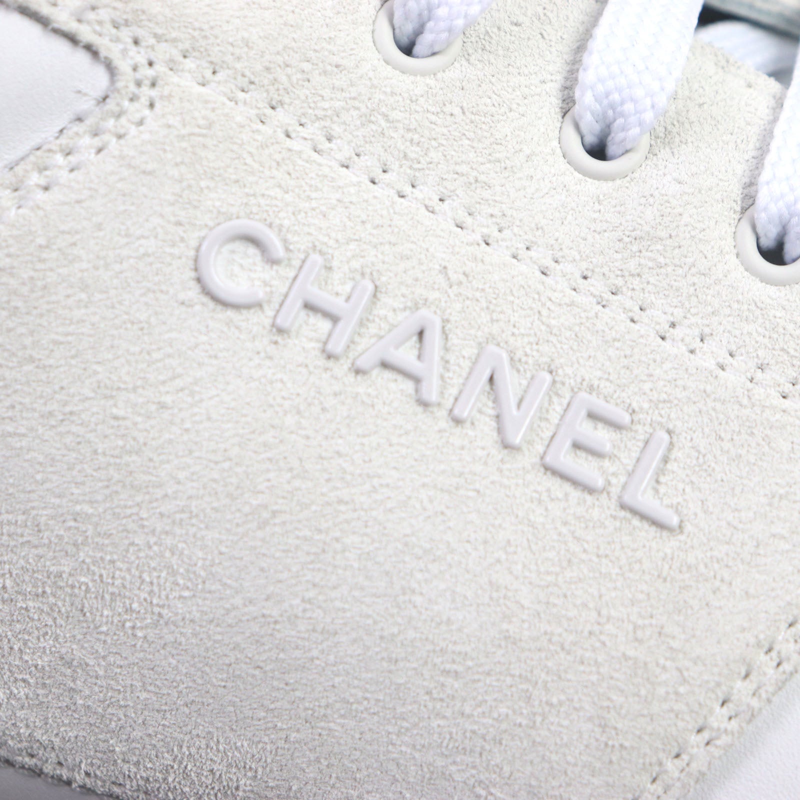 Chanel Leather Suede Low Cut Sneakers White 43