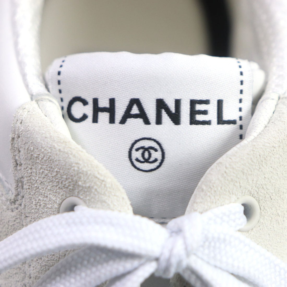 Chanel Leather Suede Low Cut Sneakers White 43