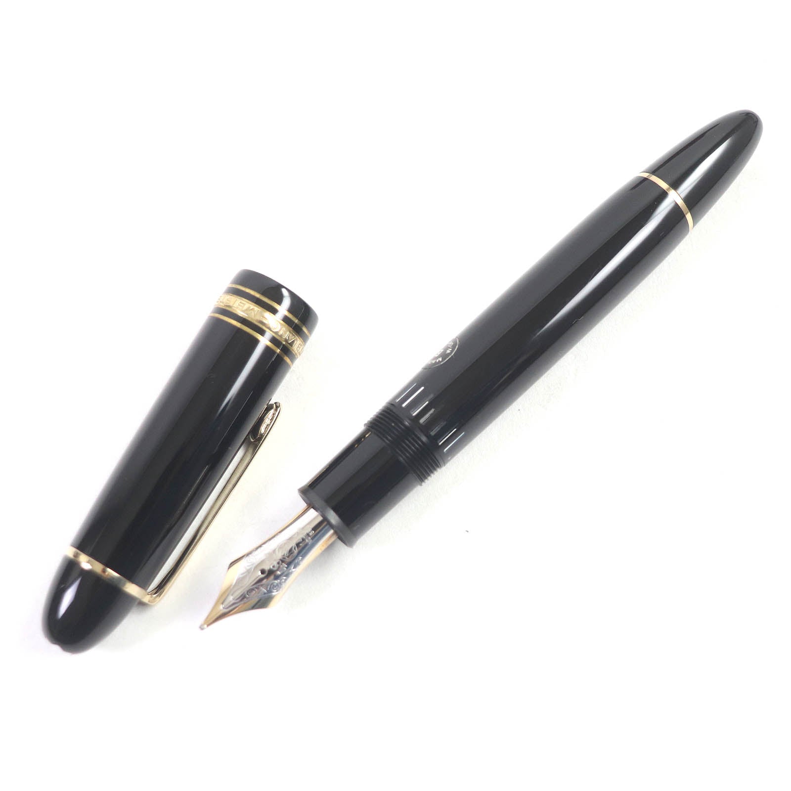 Montblanc Meisterstuck 149 Fountain Pen Black Gold