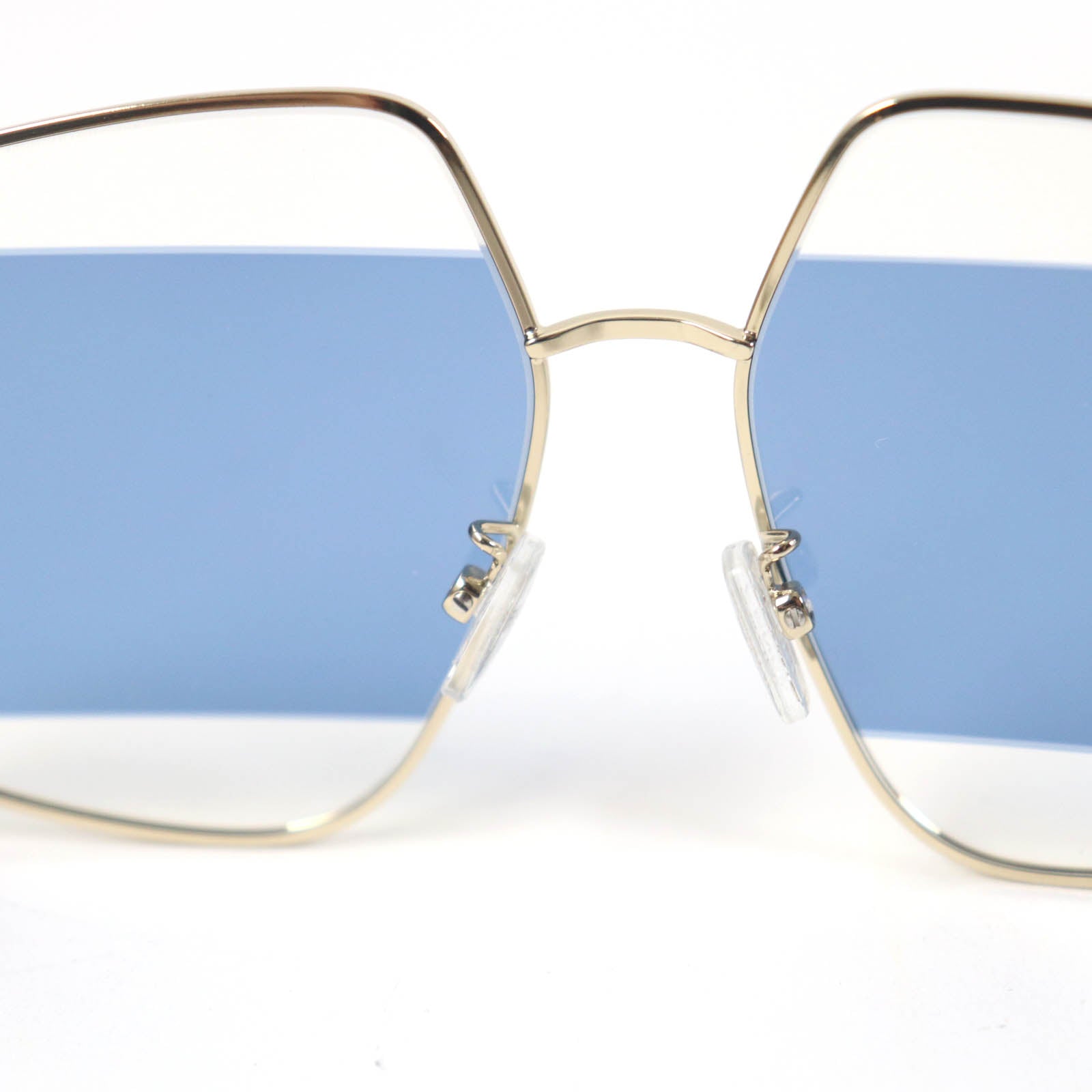 Fendi Stripe Sunglasses FE40016U 32V Blue