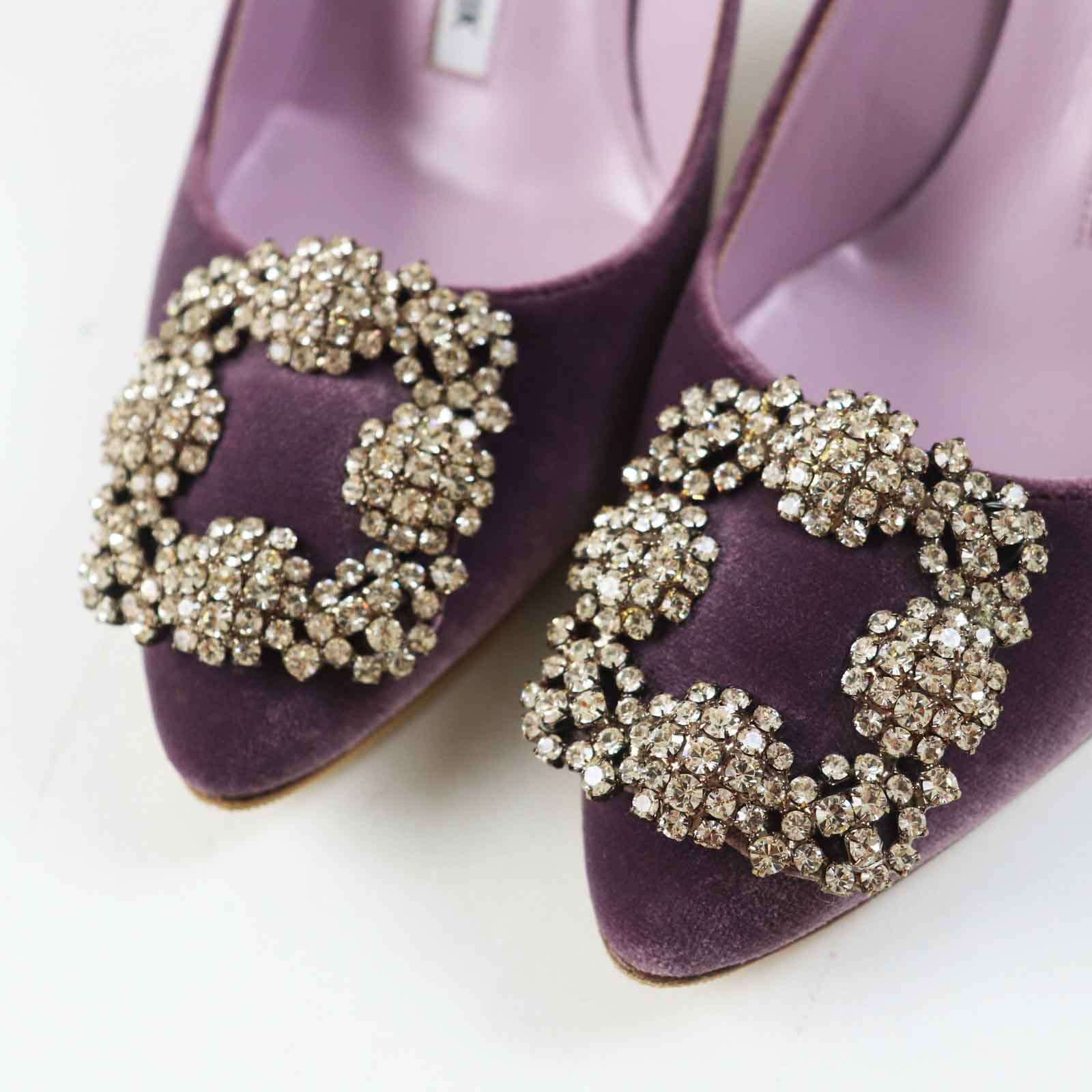 Manolo Blahnik Velor Pumps Purple 34