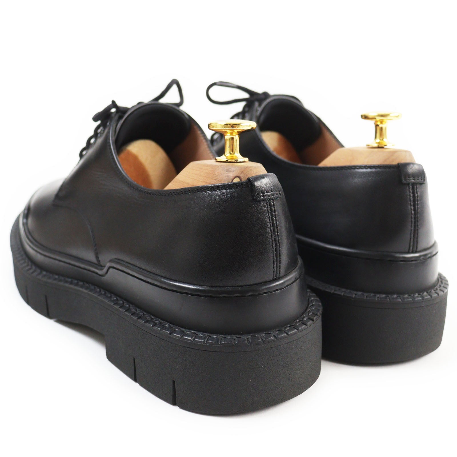 Salvatore Ferragamo Leather Shoes Black 6.5