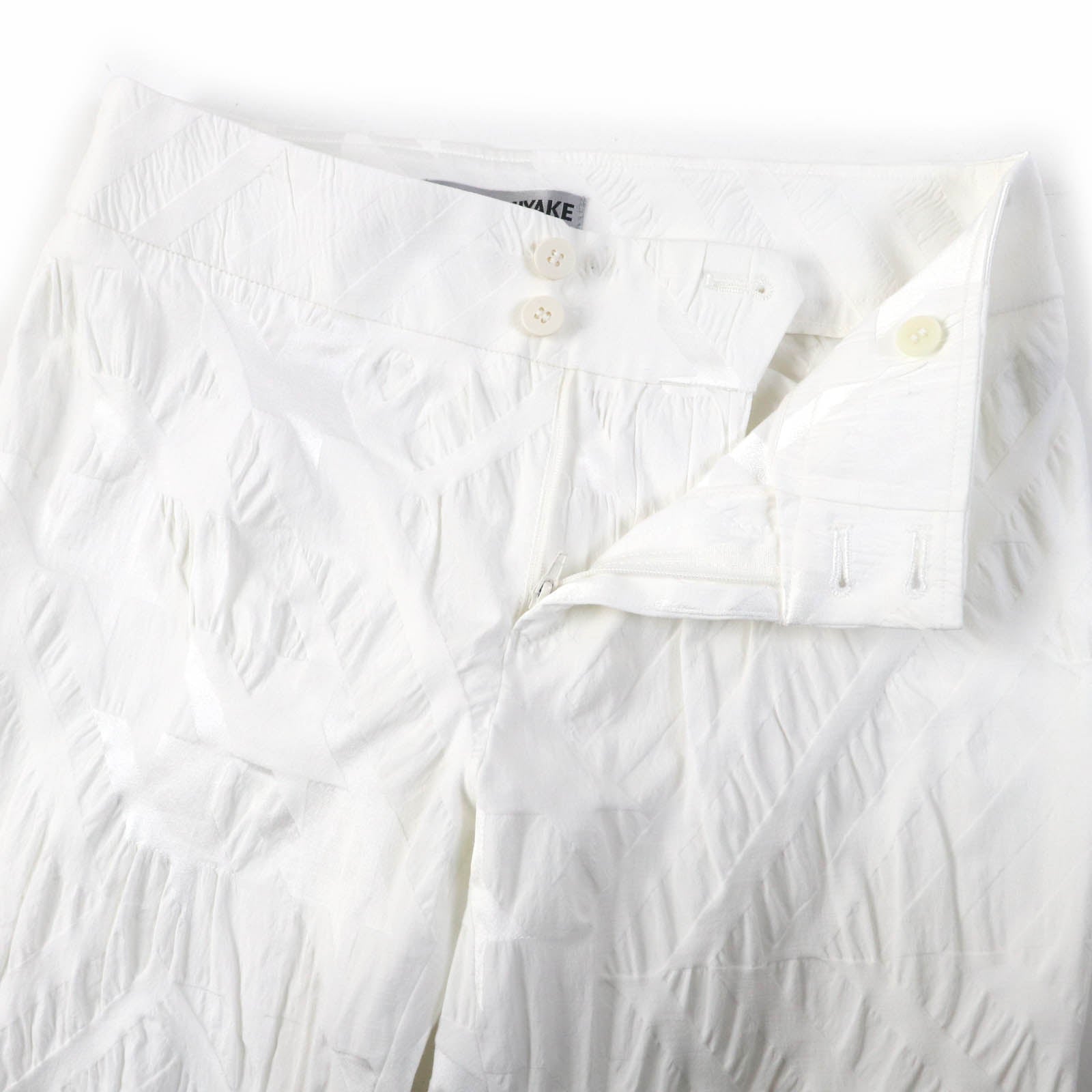 Issey Miyake Patterned Pants White Women