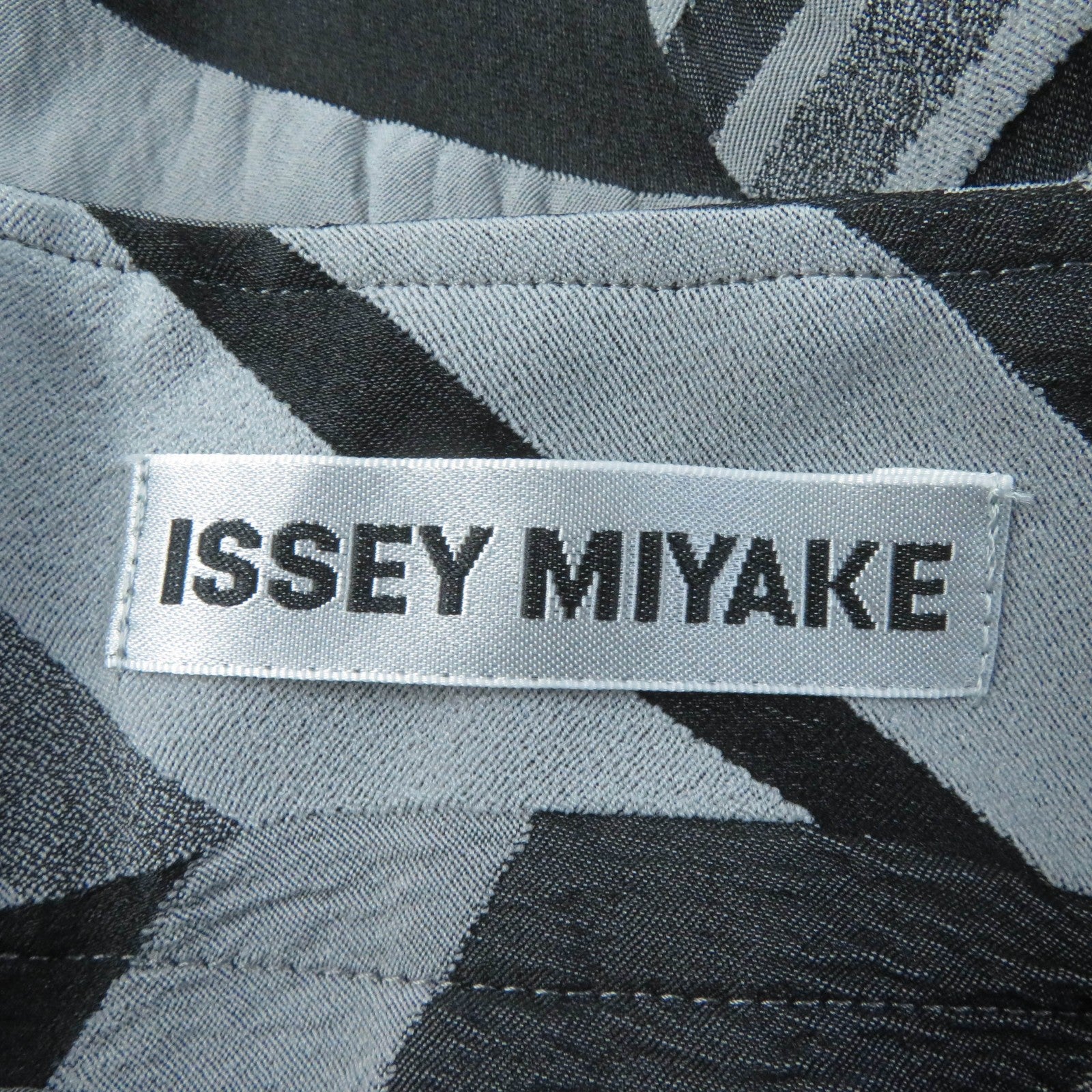 Issey Miyake Nylon Polyester Pants Gray Women