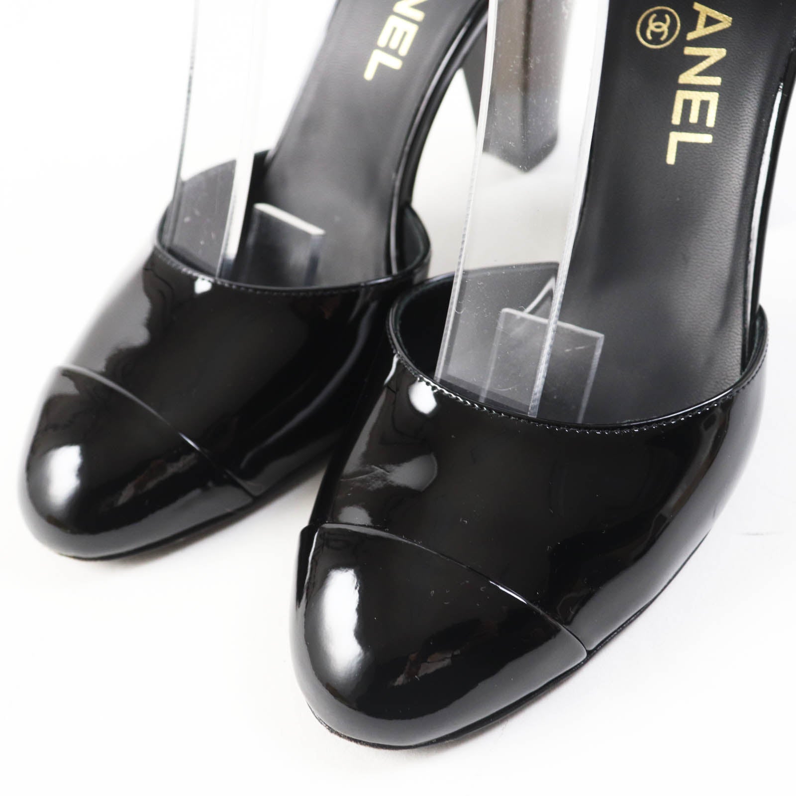 Chanel COCO Mark Patent Leather Pumps Black 36