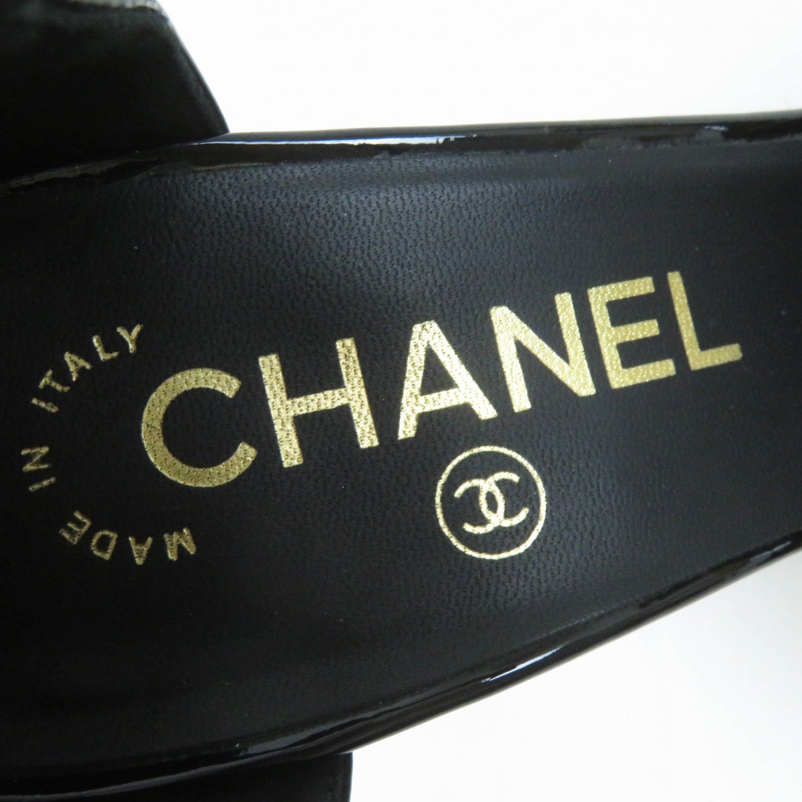 Chanel COCO Mark Patent Leather Pumps Black 36