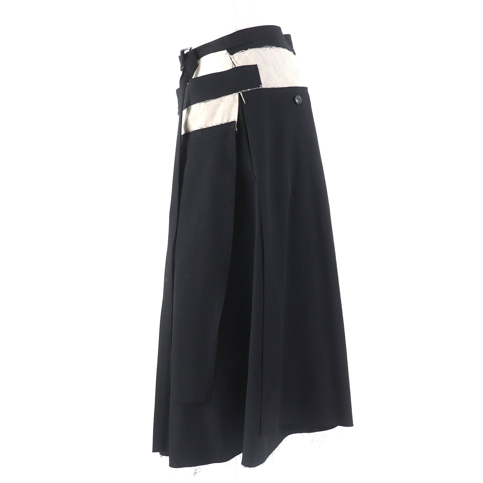 Wool Cut-off Layered Skirt Black Beige