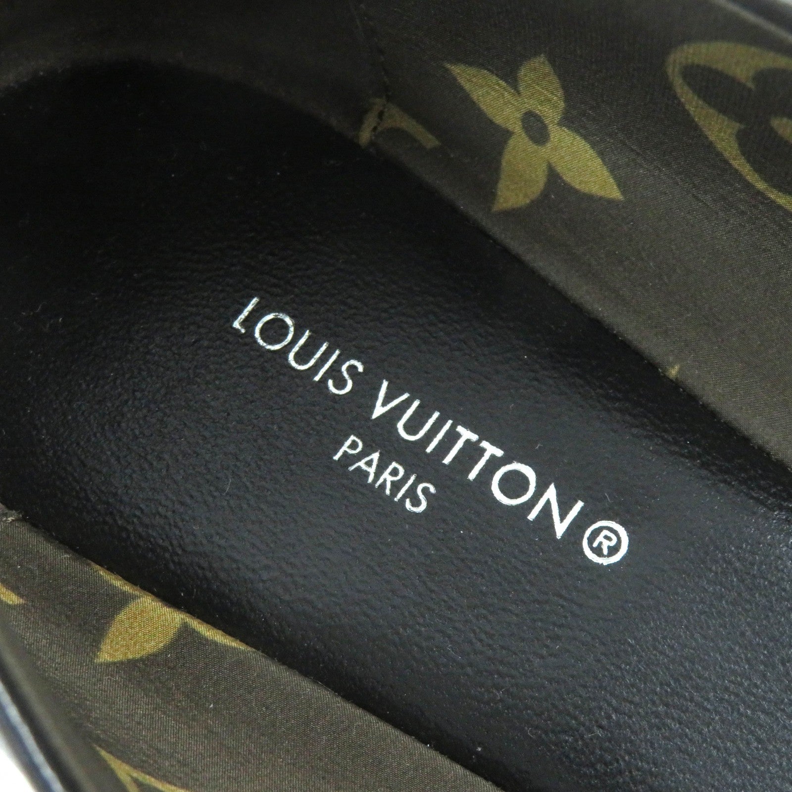 Louis Vuitton Monogram Ribbon Leather Flats 37