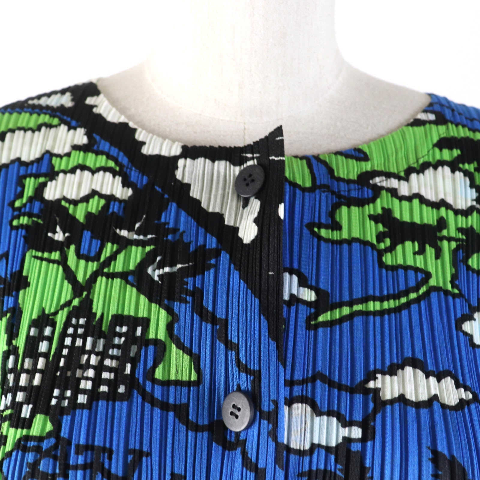 PLEATS PLEASE World Map Design Cardigan