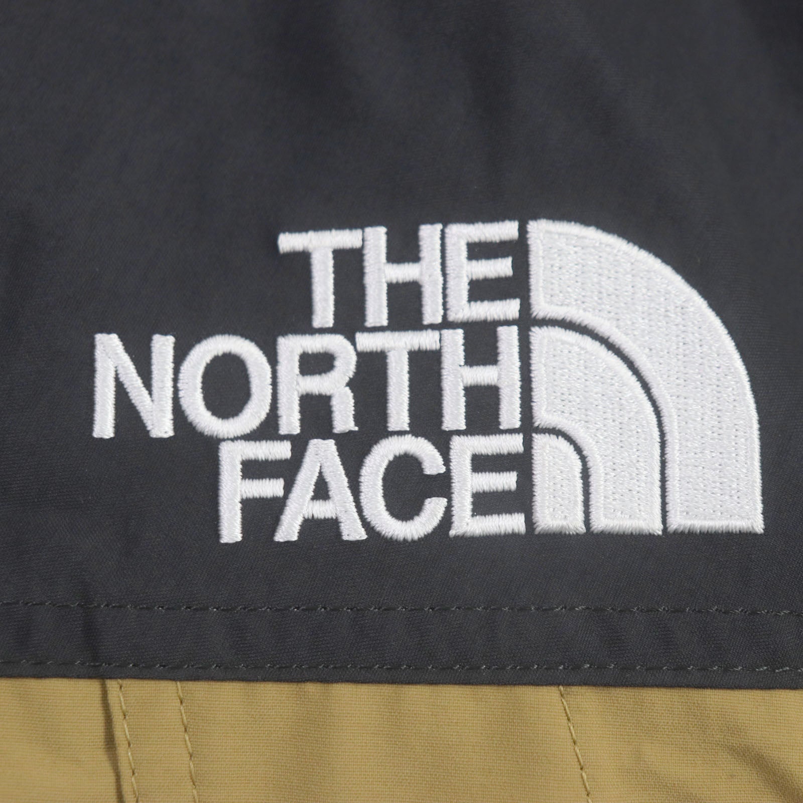 The North Face Mountain Light Jacket XL Black