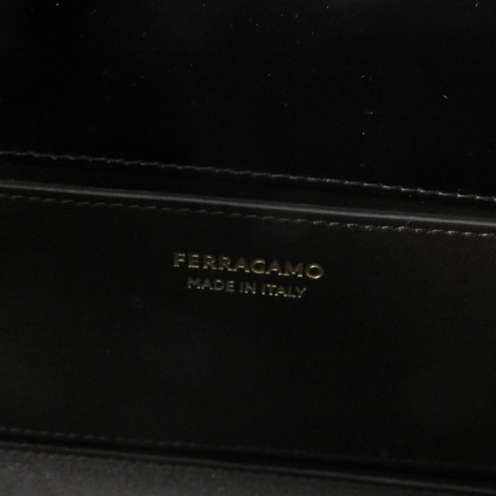 Salvatore Ferragamo WANDA 2way Leather Handbag