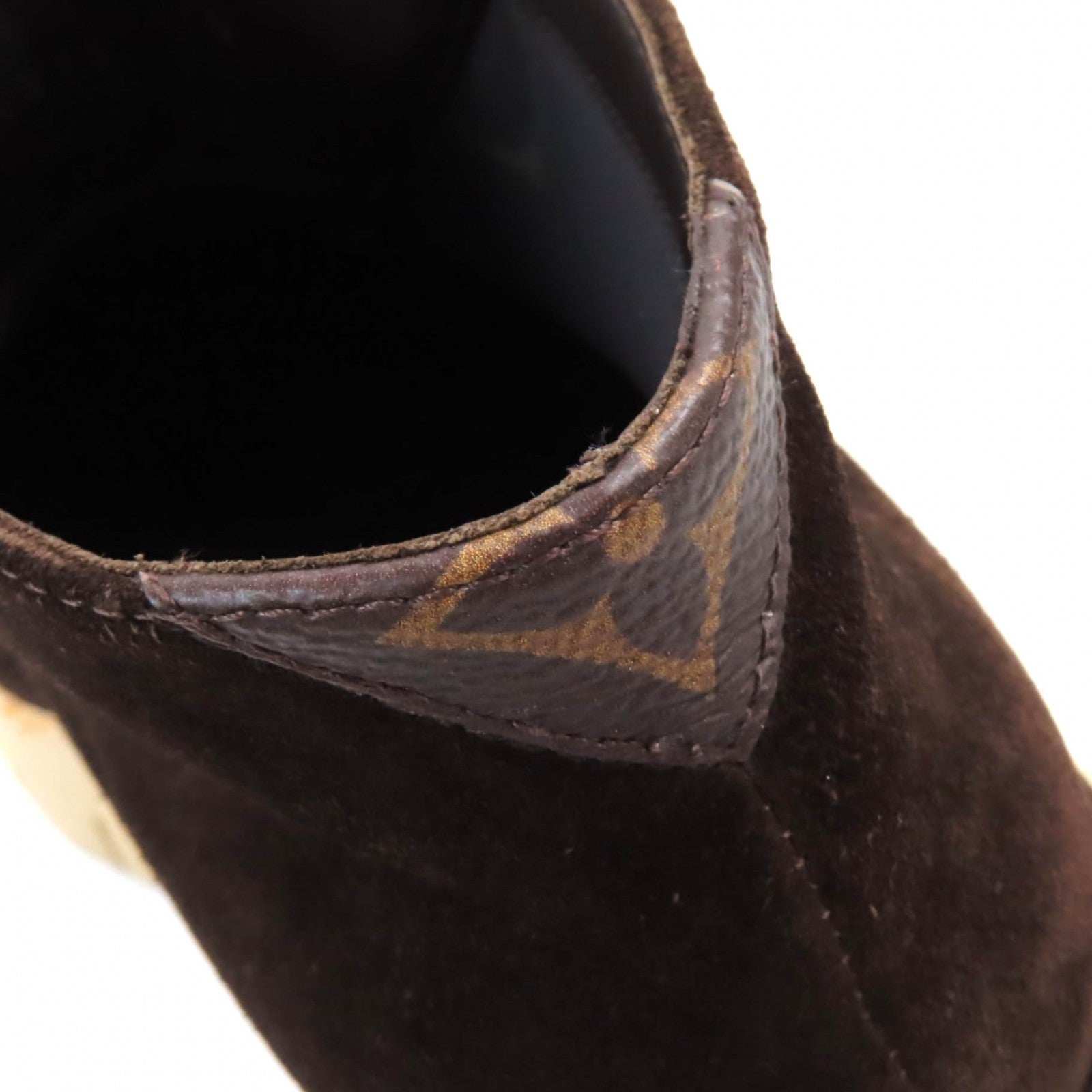 Louis Vuitton Suede Leather Desert Boots 5.5