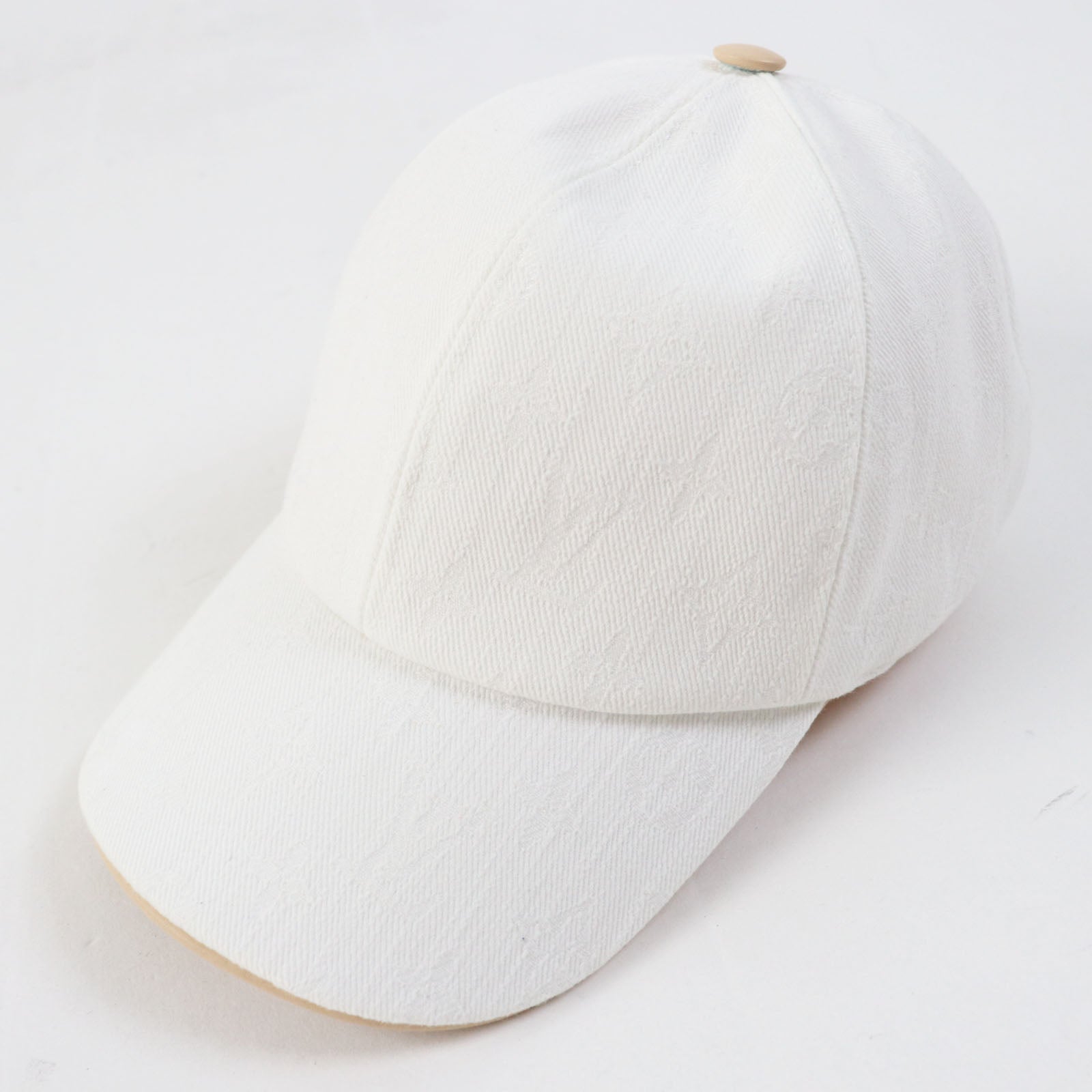 Louis Vuitton Monogram Cap M77538 White L