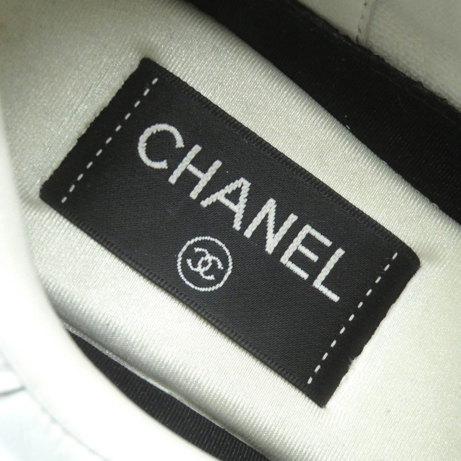 Chanel G45335 Suede Leather Sneakers White Gray 40