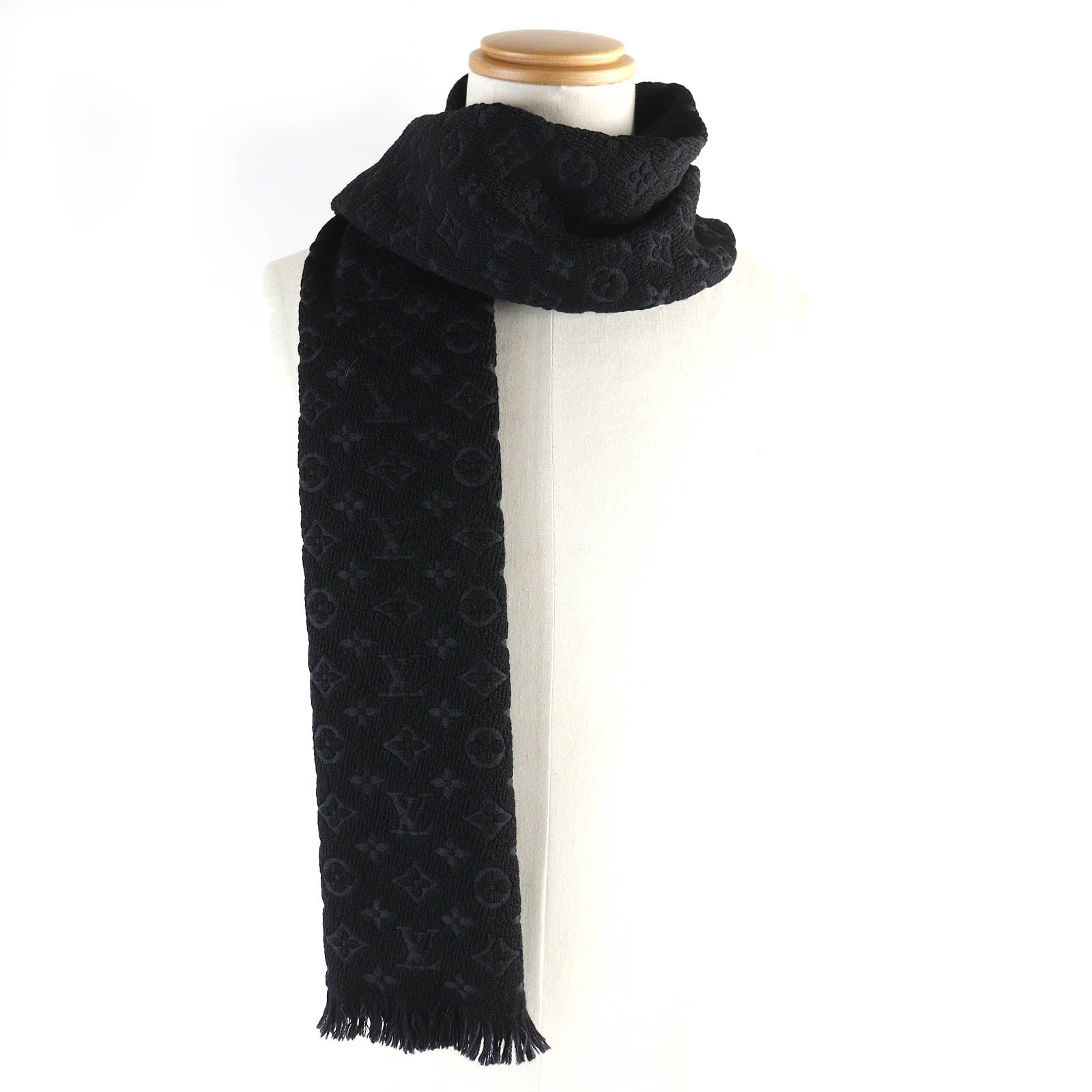 Louis Vuitton Monogram Wool Scarf M70520