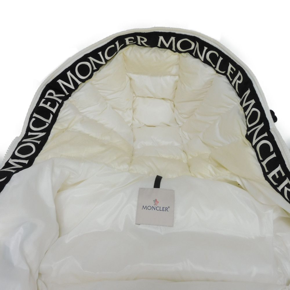 Moncler Down Jacket 4194385