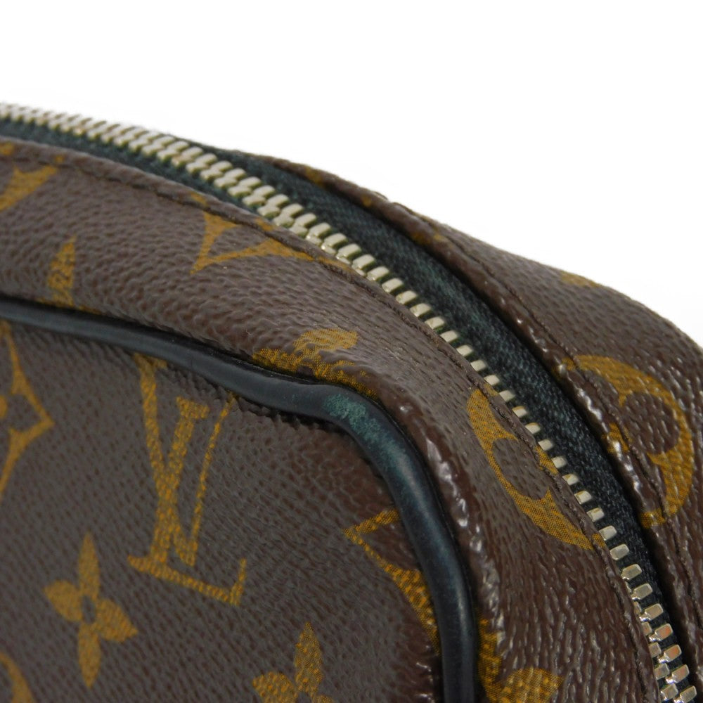 Louis Vuitton Pochette Kasai Clutch M42838