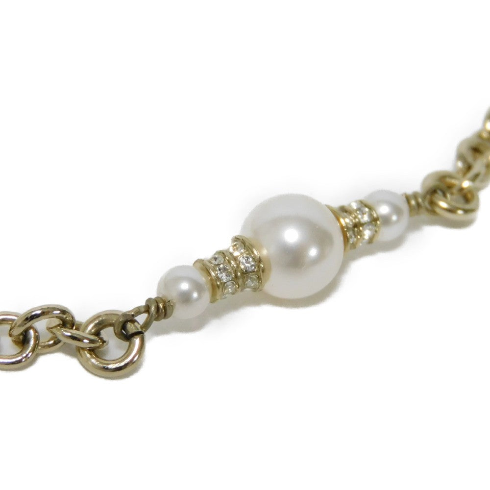 Chanel Chanel Pearl Crystal Necklace Natural Material Necklace in Very Good Condition