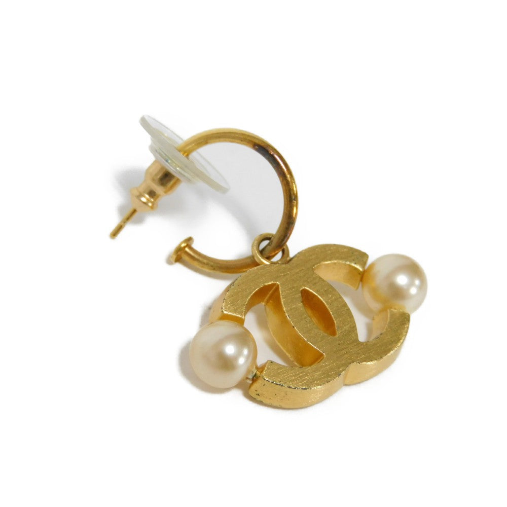 Chanel Pearl Swing Coco Mark Earrings