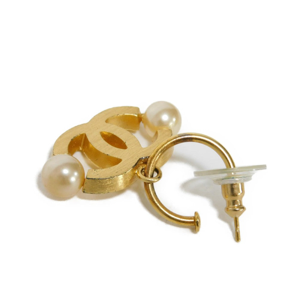 Chanel Pearl Swing Coco Mark Earrings