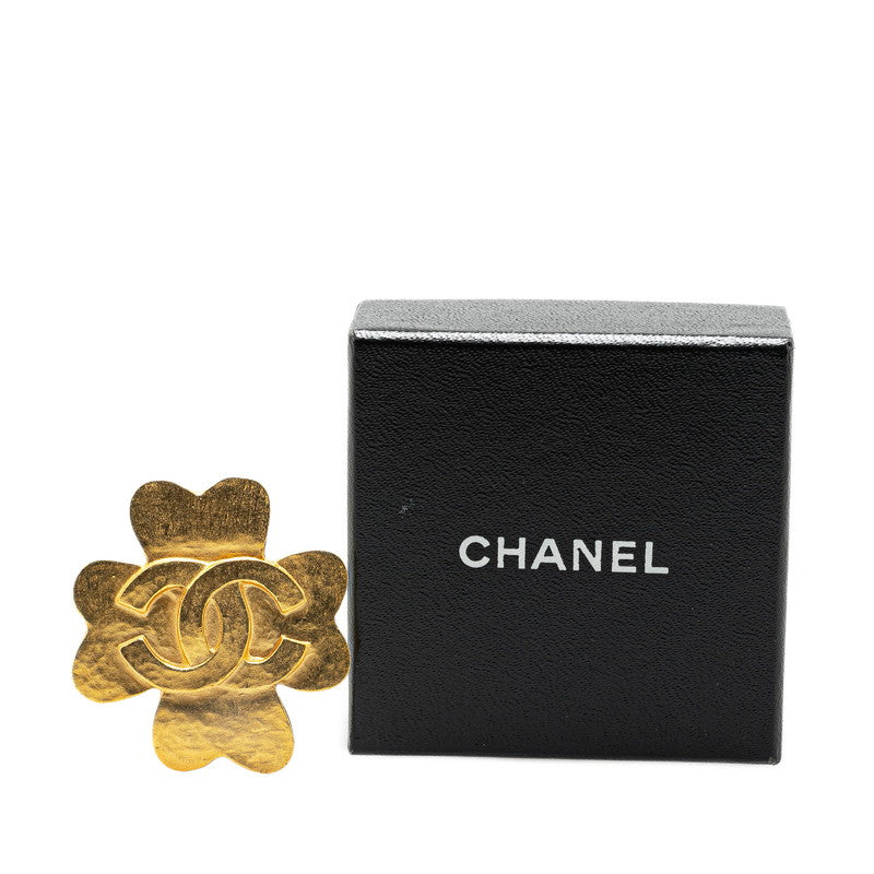 Chanel Vintage Clover Motif Brooch Gold