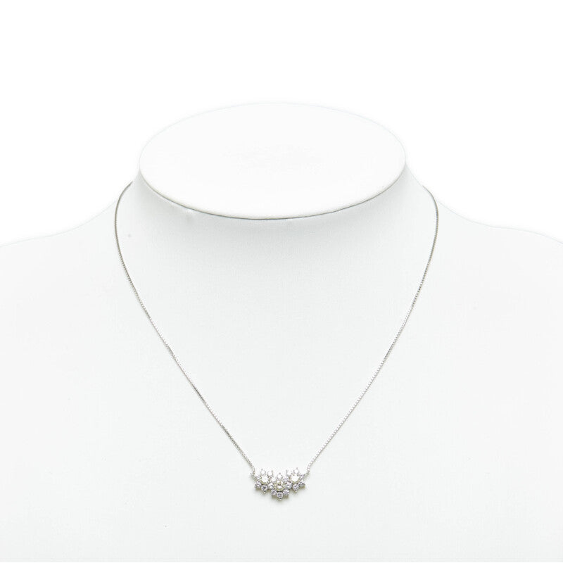 Platinum Diamond Pendant Necklace