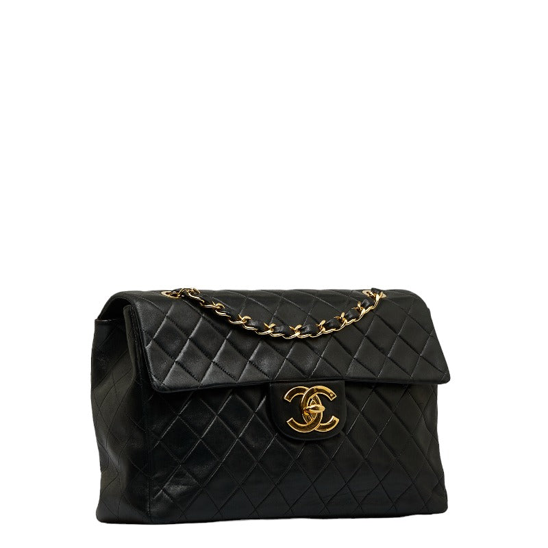 Chanel Leather Chain Shoulder Bag Black in Very Good Condition