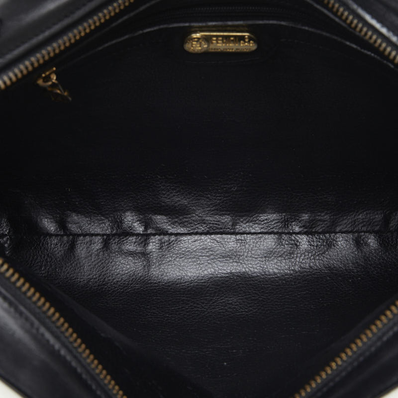 Fendi Leather Shoulder Bag C14027 in Good Condition