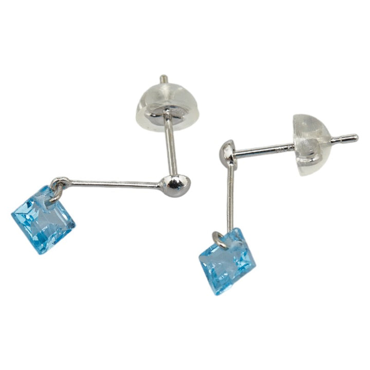 K14WG White Gold Blue Topaz Earrings