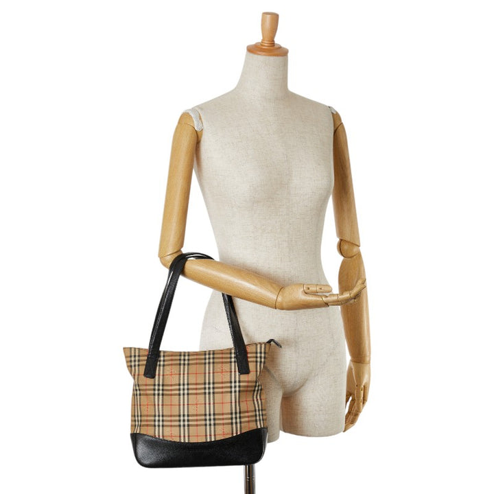 Burberry Nova Check Shadow Horse Canvas Leather Tote Bag in Good Condition