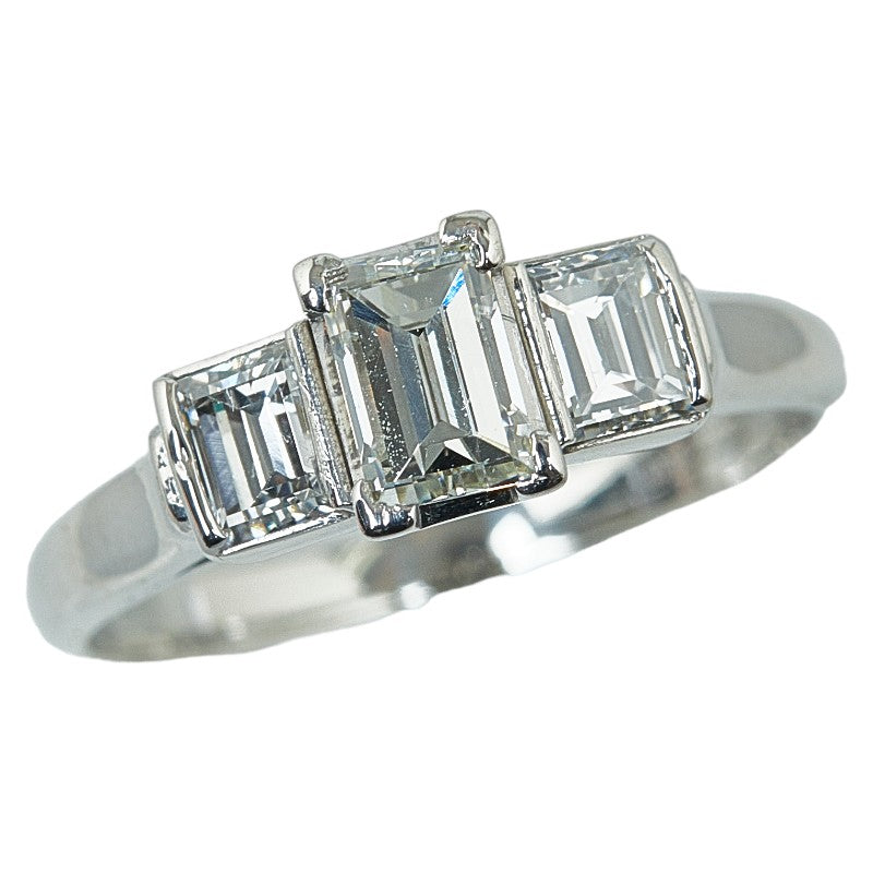 [LuxUness] Platinum Diamond Ring  Metal Ring in Good condition