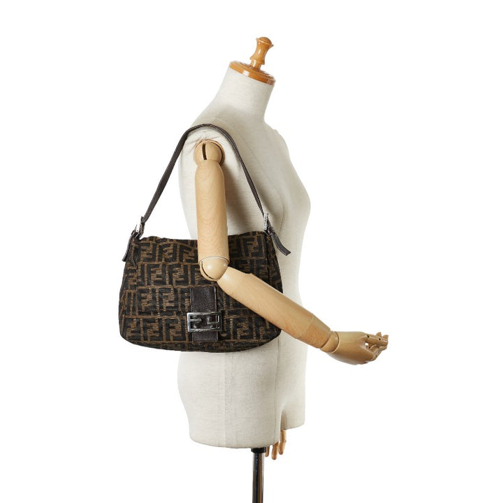 Fendi Canvas Leather Mamma Bucket Shoulder Bag in Very Good Condition